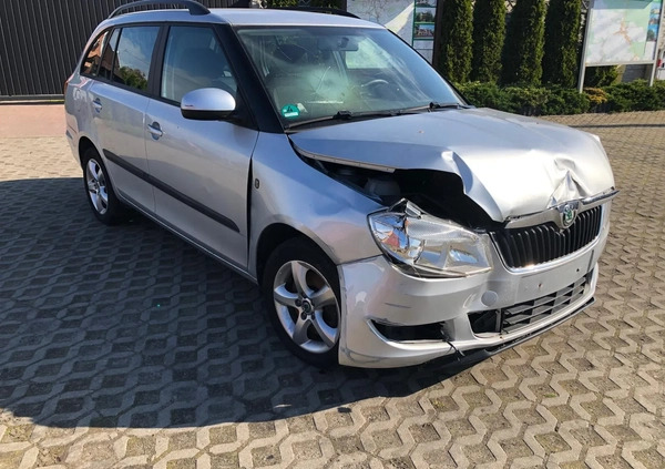 Skoda Fabia cena 10500 przebieg: 80000, rok produkcji 2010 z Brwinów małe 79